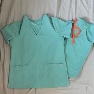 Medium top/ small tall Kade jade figs set